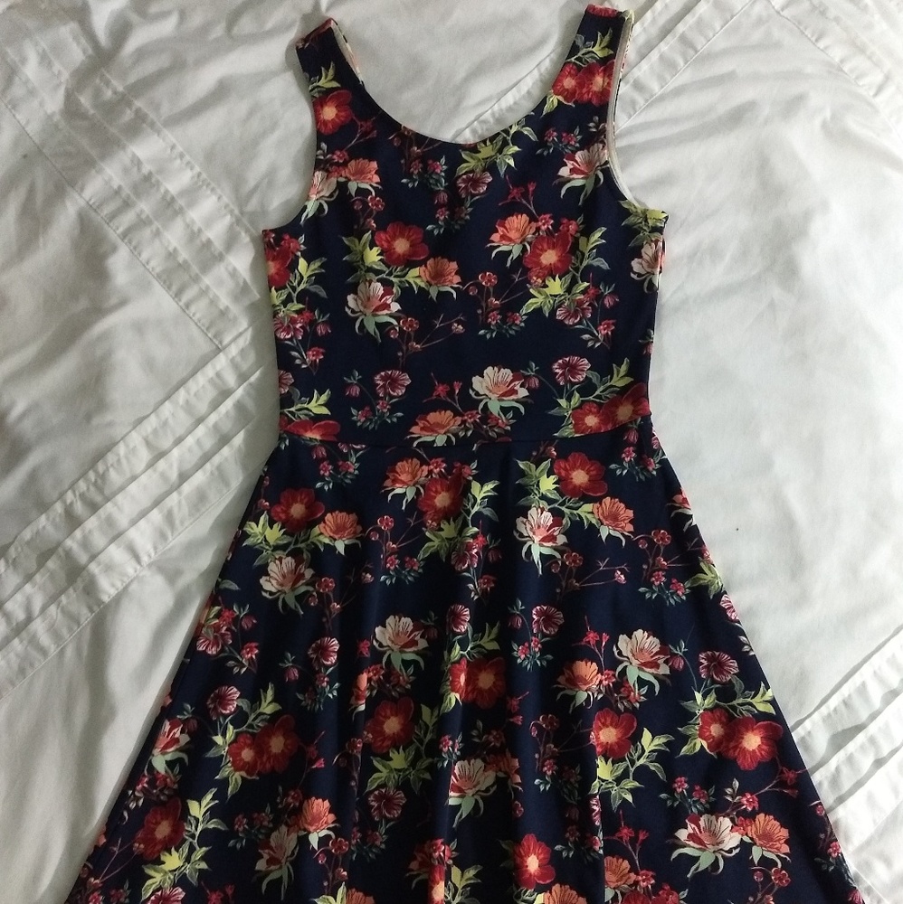 HM skater flowery dress (negotiable)